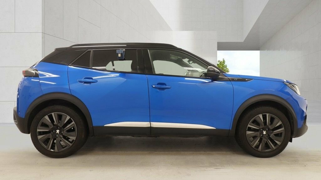 Peugeot e-2008 Suv Blue #5