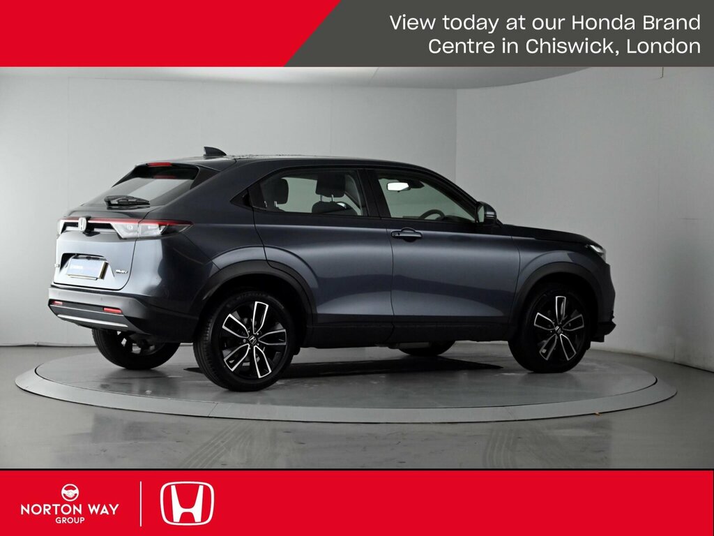 Honda Hr-V Elegance White #29