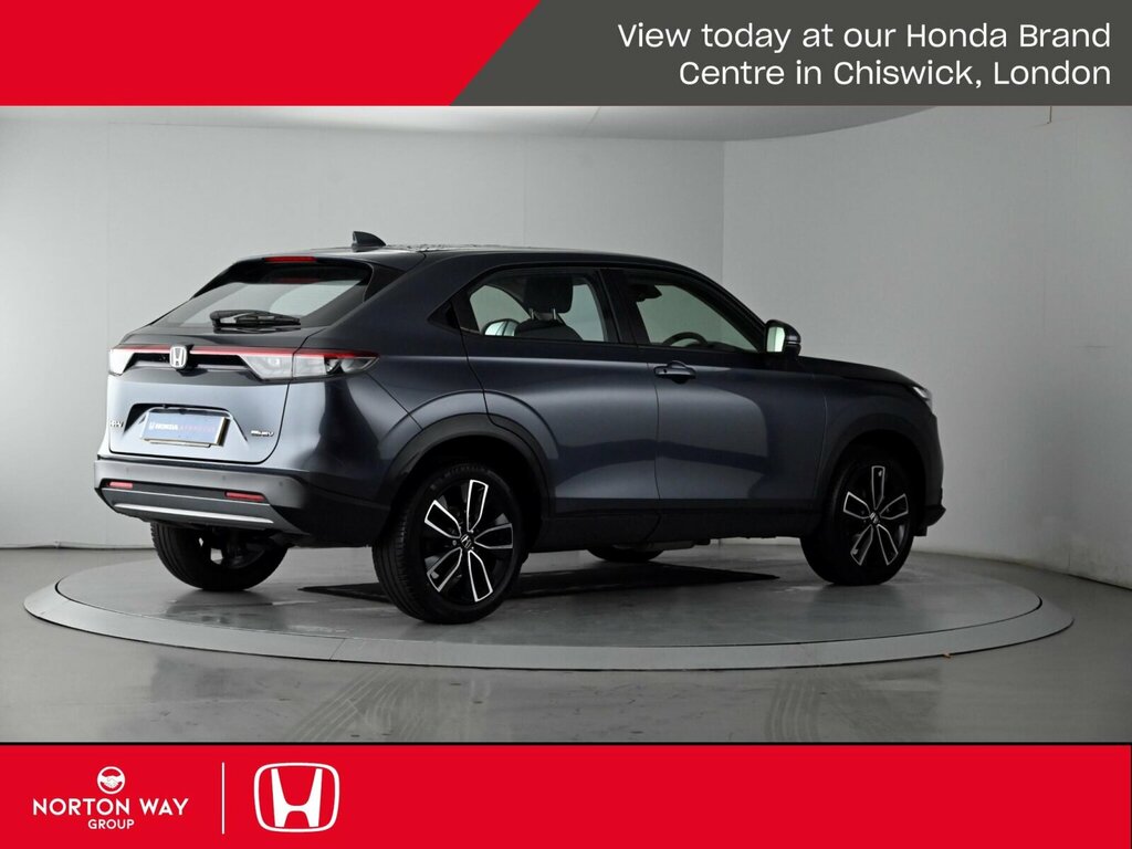 Honda Hr-V Elegance White #28