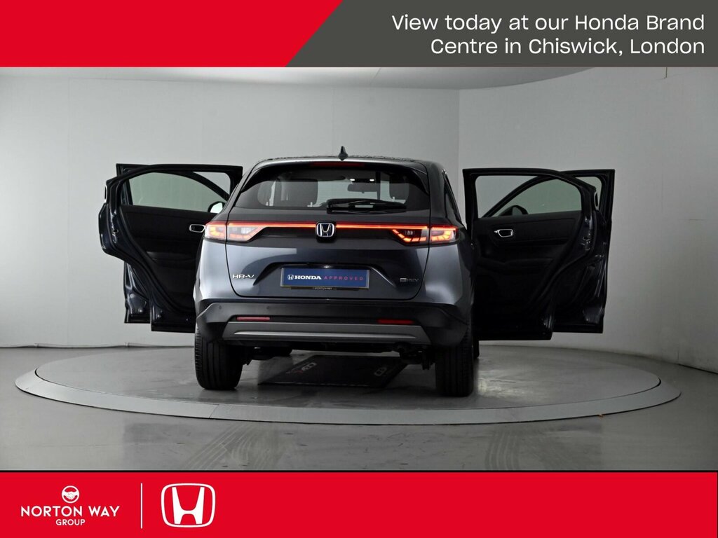 Honda Hr-V Elegance White #48