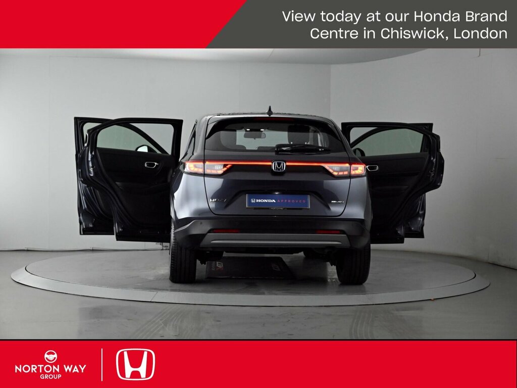 Honda Hr-V Elegance White #47