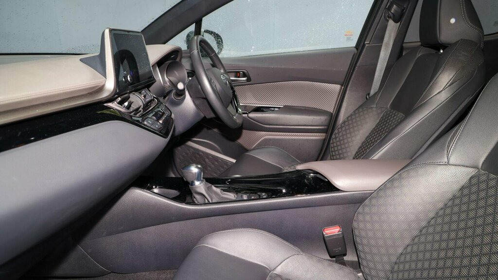 Toyota C-Hr 1.8 Vvt-h Excel Cvt Euro 6 Ss Black #5