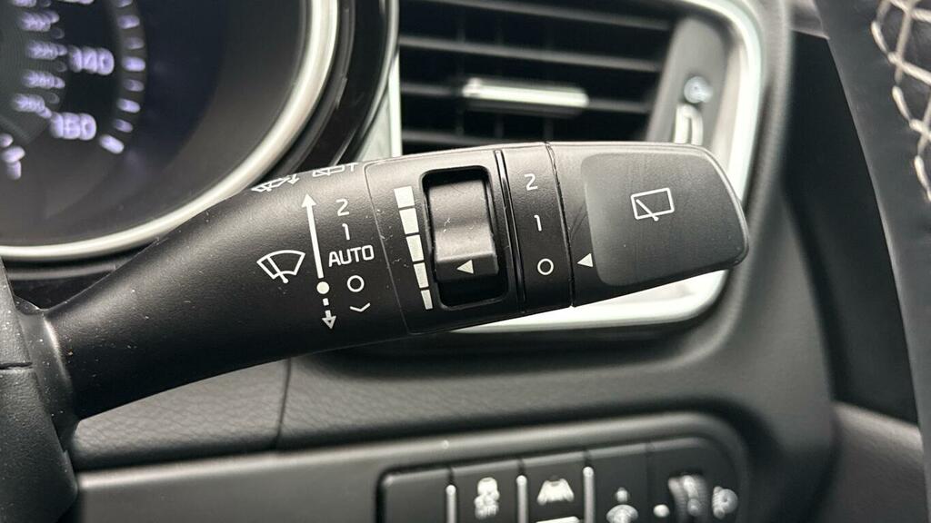 Kia Ceed 1.5 T-gdi Mt 2 Red #24