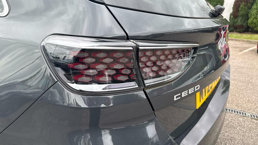 Kia Ceed 1.5 T-gdi Mt 2 Red #16