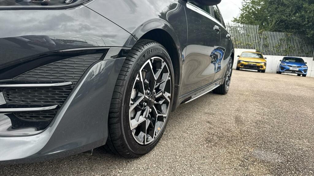 Kia Ceed 1.5 T-gdi Mt 2 Red #17