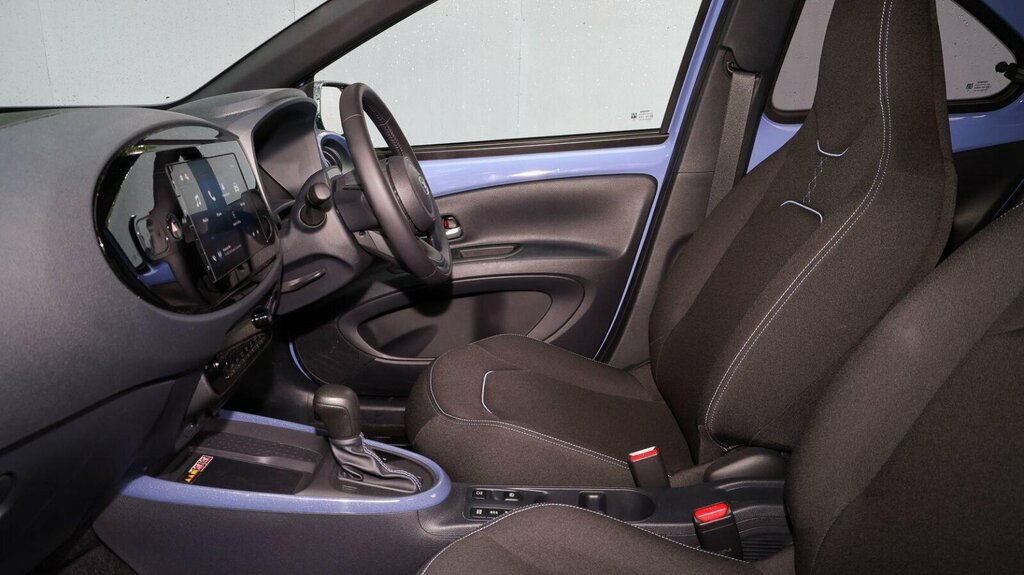 Toyota Aygo X 1.5H 49Kwh Design Cvt Euro 6 Ss #5