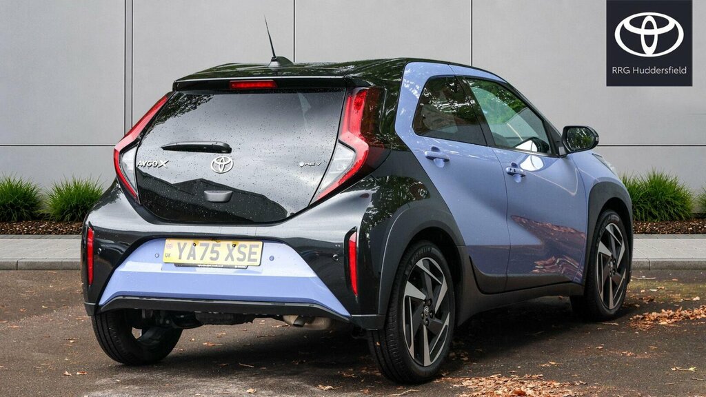Toyota Aygo X 1.5H 49Kwh Design Cvt Euro 6 Ss #2