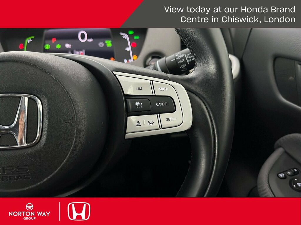 Honda Jazz Ex White #36