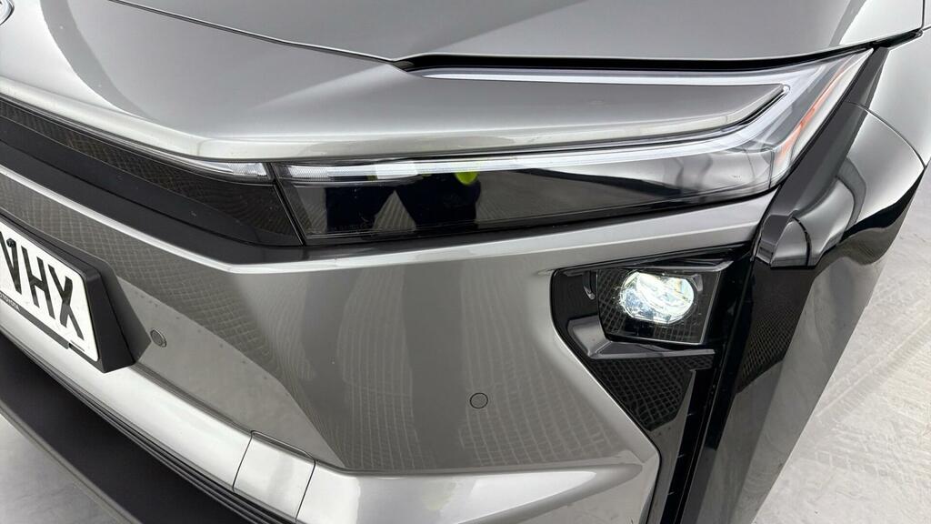 Toyota bZ4X Vision Silver #20