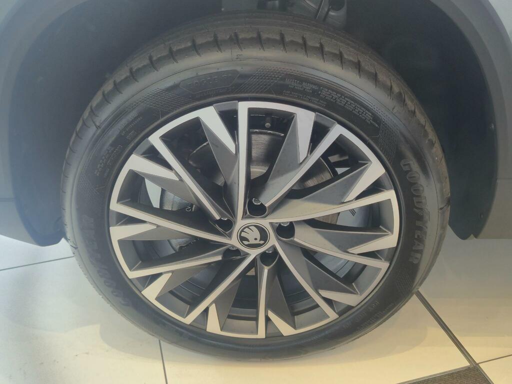 Skoda Karoq Diesel Silver #6
