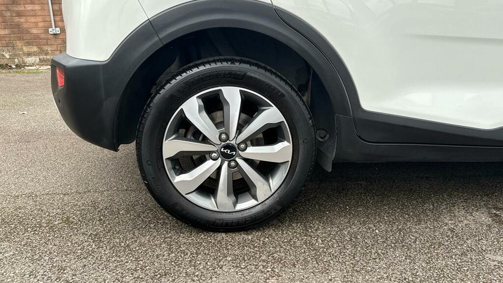 Kia Stonic 1.0T Gdi 99 2 Dct Yellow #18
