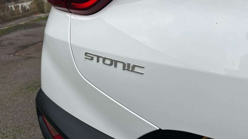 Kia Stonic 1.0T Gdi 99 2 Dct Yellow #16