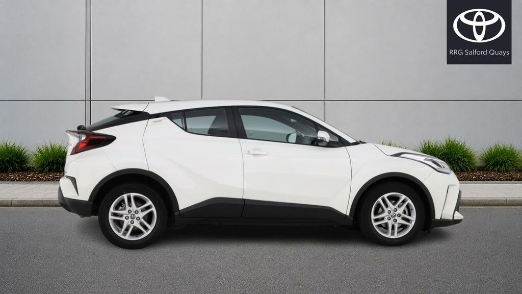 Toyota C-Hr Icon White #24