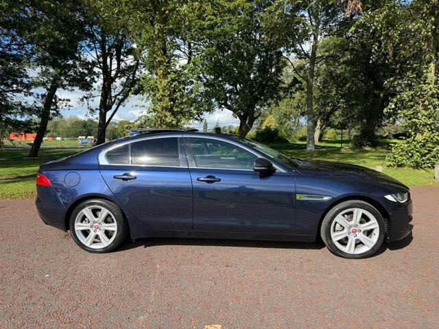 Jaguar XE 2017 2.0D Portfolio Saloon Awd Eur Blue #2