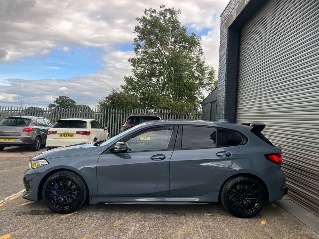 BMW 1 Series Hatchback EE60CRY Grey #4