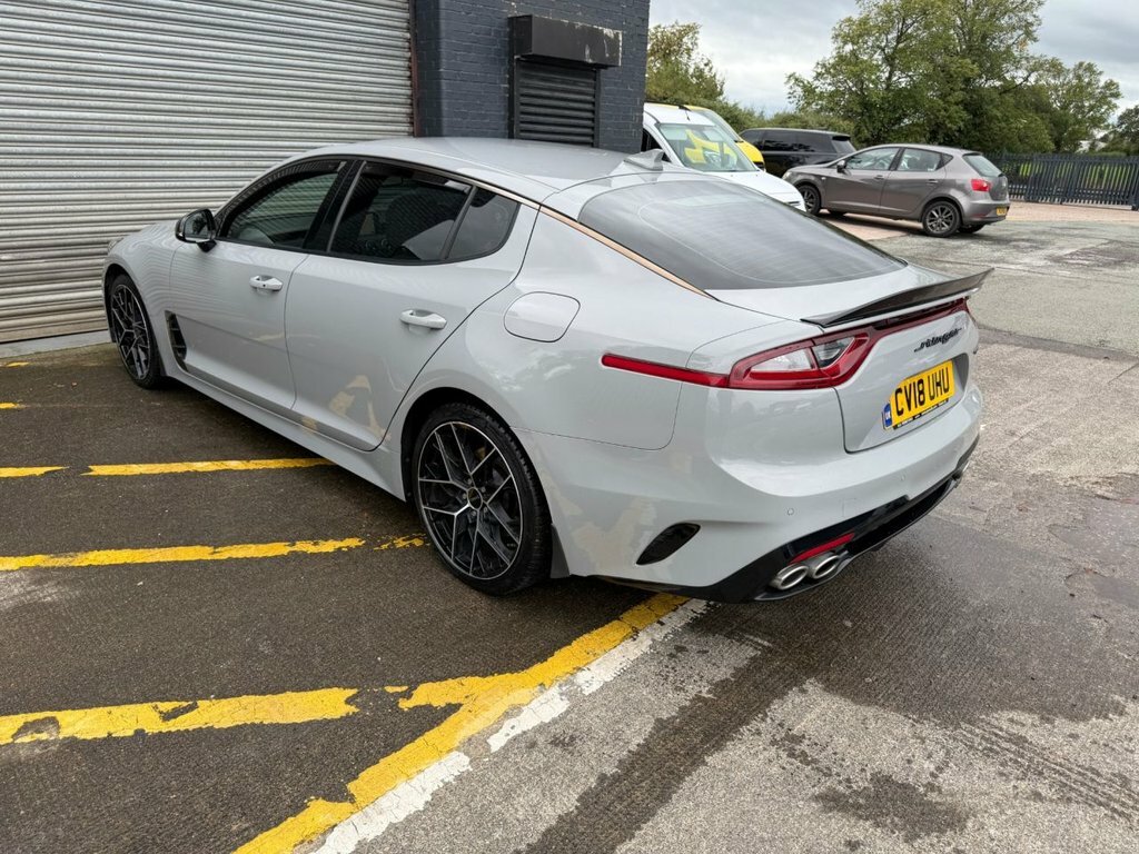 Kia Stinger 3.3 T-gdi Gt S Red #3