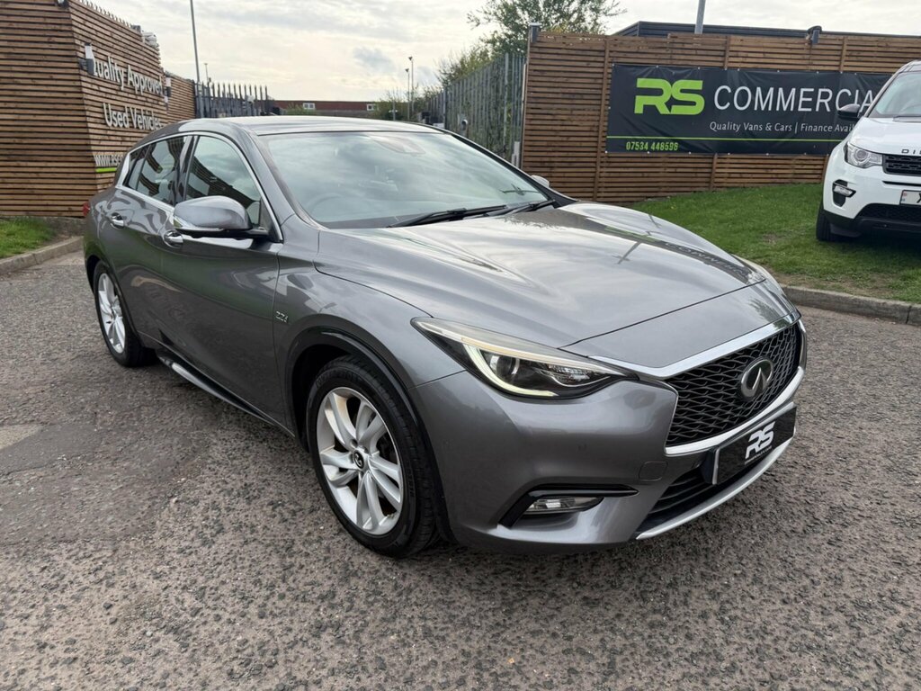 Infiniti Q30 2.2D Premium Dct Awd Euro 6 Ss Grey #3