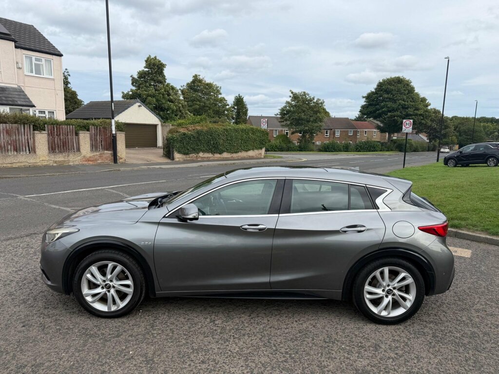 Infiniti Q30 2.2D Premium Dct Awd Euro 6 Ss Grey #2