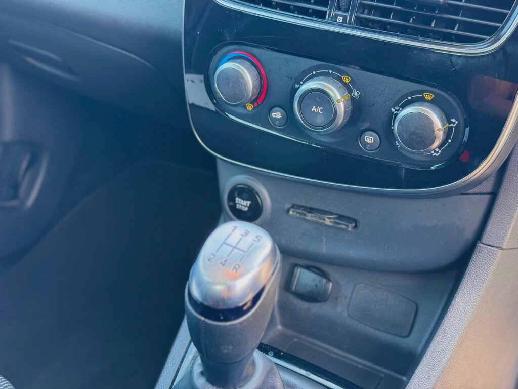 Renault Clio 0.9 Tce 90 Dynamique Nav Silver #27