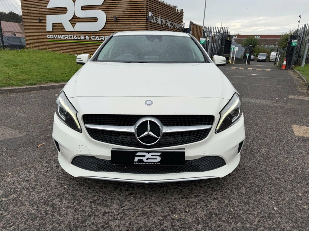 Mercedes-Benz A Class 2.1 A200d Sport Premium 7G-dct Euro 6 Ss White #2