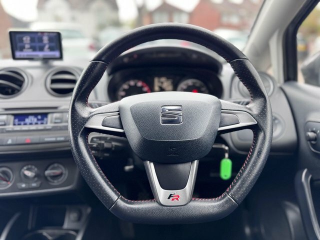 Seat Ibiza 1.4 Toca White #47