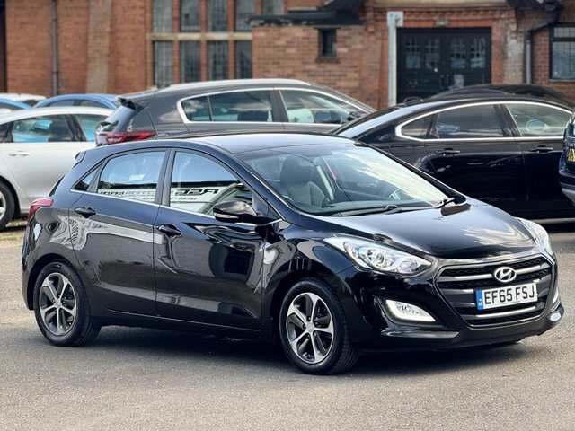 Hyundai I30 1.6 Crdi Blue Drive Se Nav Hatchback Dc Black #2