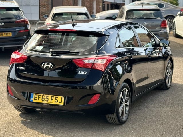 Hyundai I30 1.6 Crdi Black #8