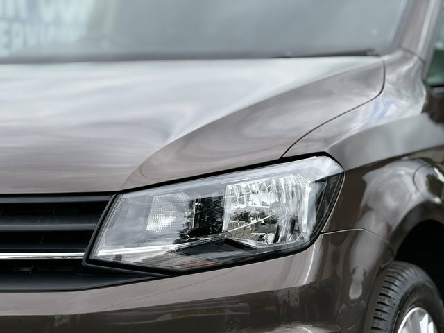 Volkswagen Caddy Maxi Life Mpv Red #24