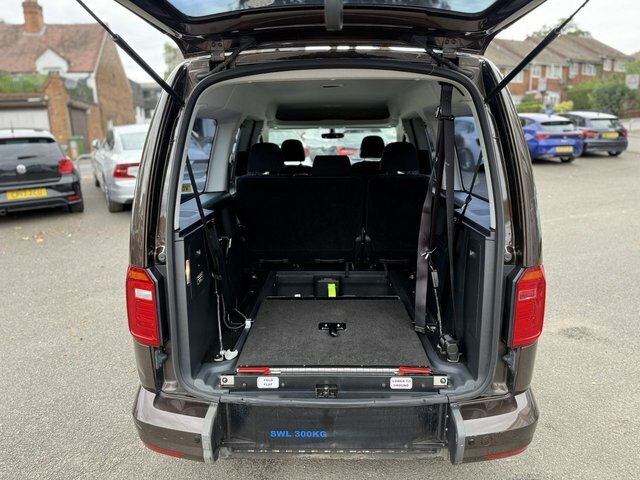 Volkswagen Caddy Maxi Life Mpv Red #39