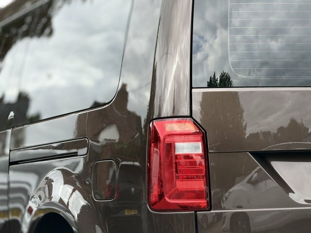 Volkswagen Caddy Maxi Life Mpv Red #31