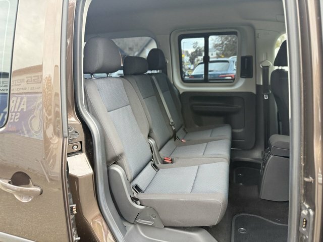 Volkswagen Caddy Maxi Life Mpv Red #13