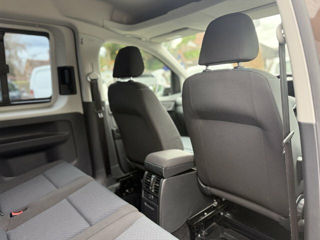 Volkswagen Caddy Maxi Life Mpv Red #40