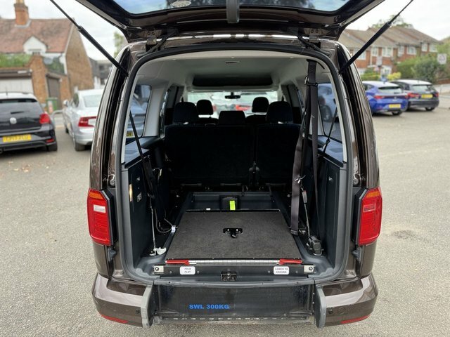 Volkswagen Caddy Maxi Life Mpv Red #15
