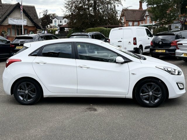 Hyundai I30 1.6 Se Hatchback Euro 6 120 Ps White #6