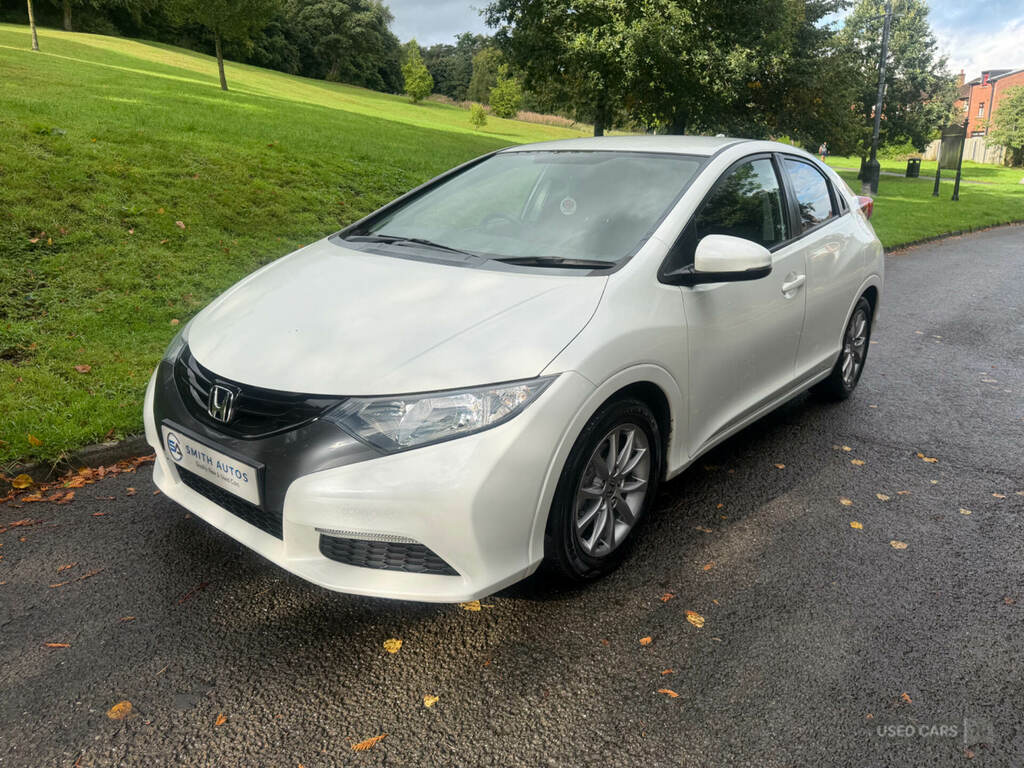Honda Civic 1.4 I-vtec Se White #4