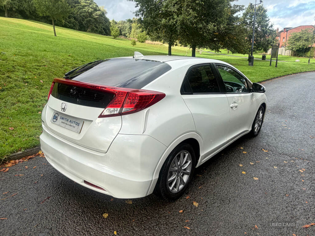 Honda Civic 1.4 I-vtec Se White #3