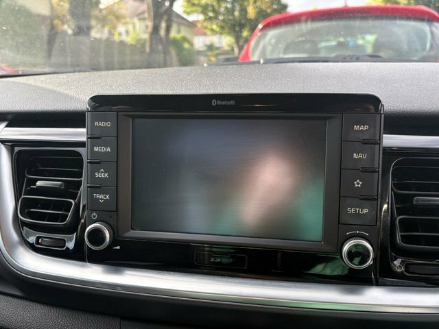 Kia Stonic T-gdi First Edition Suv Black #6