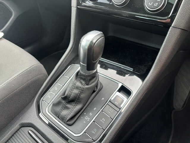 Volkswagen Golf SV Silver #14