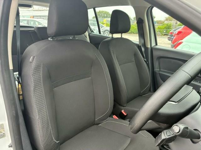 Dacia Sandero 1.0 Access Sce 73 Bhp White #8