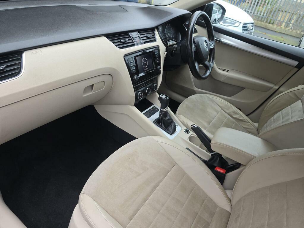Skoda Octavia 2014 2.0 Tdi Se Euro 5 Ss Silver #26