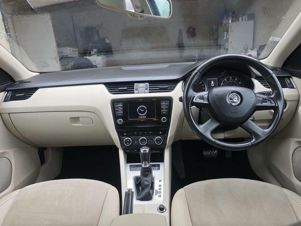 Skoda Octavia 2014 2.0 Tdi Se Euro 5 Ss Silver #29