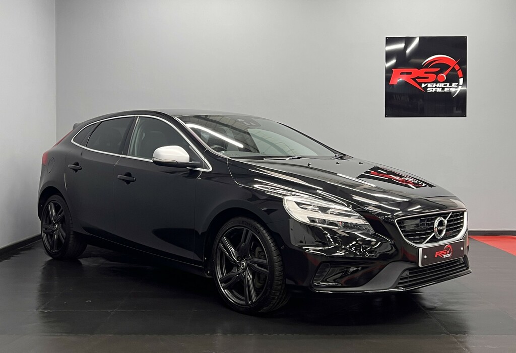 Volvo V40 Hatchback 2.0 T5 R-design Pro Hatchback Black