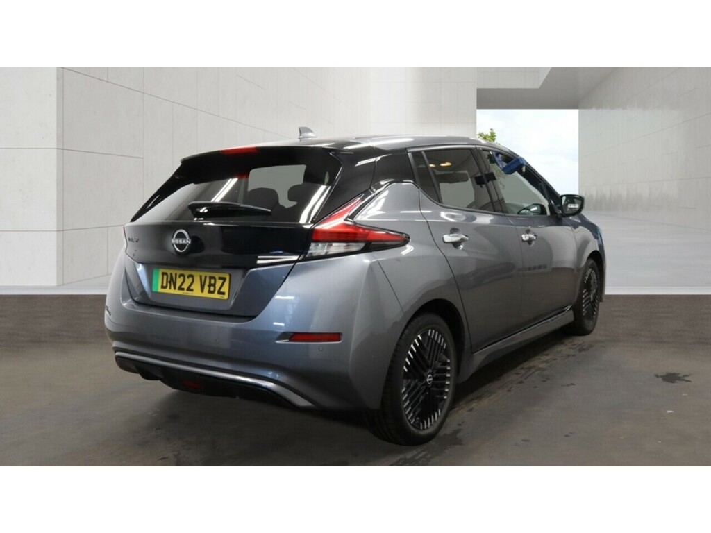 Nissan Leaf 39Kwh N-connecta Hatchback 150 Grey #4