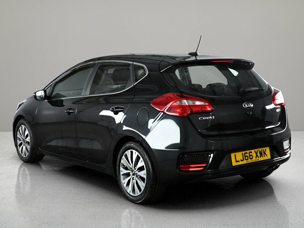 Kia Ceed 1.6 Crdi 3 Hatchback Euro 6 Ss Black #3