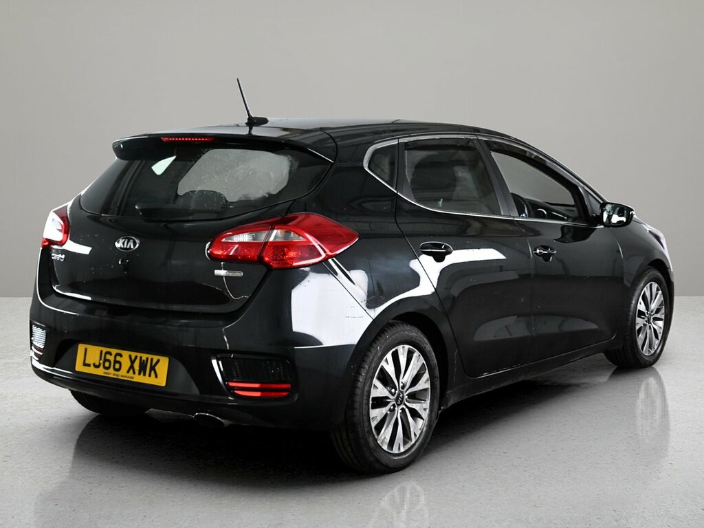 Kia Ceed 1.6 Crdi 3 Hatchback Euro 6 Ss Black #4