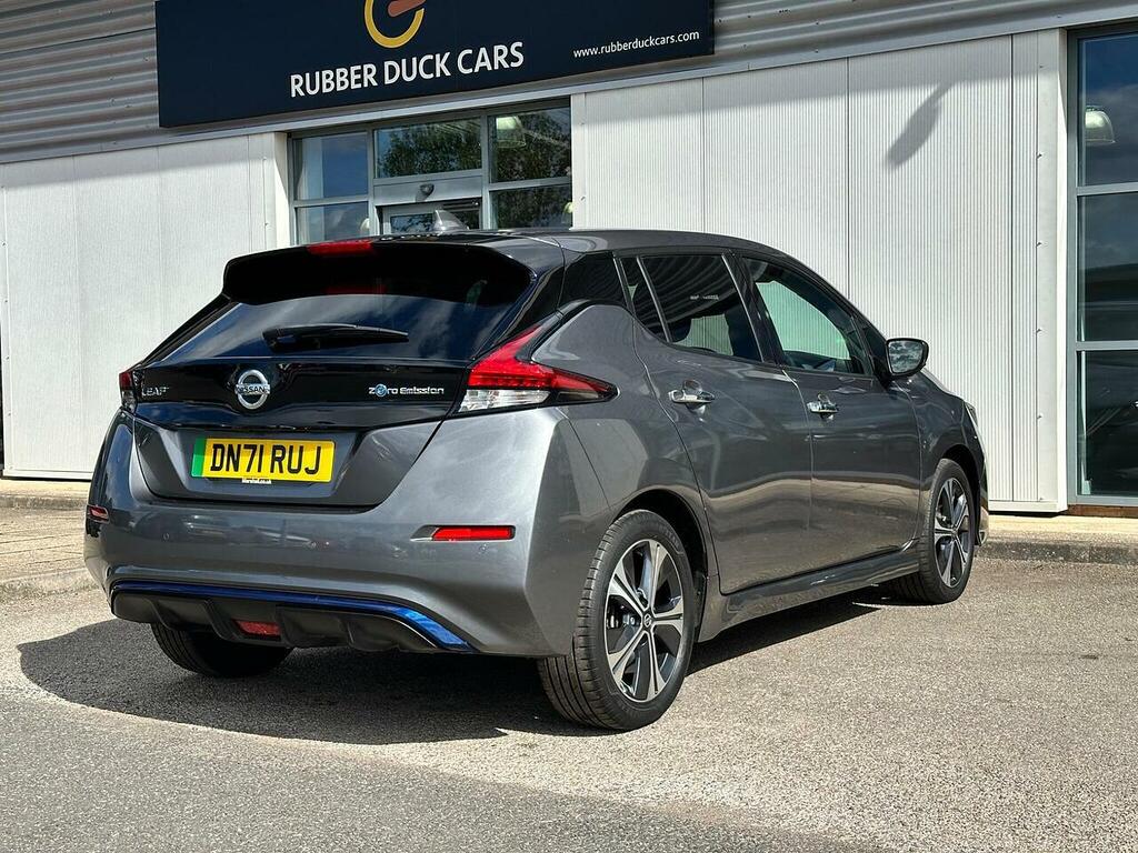 Nissan Leaf 40Kwh Tekna Grey #4