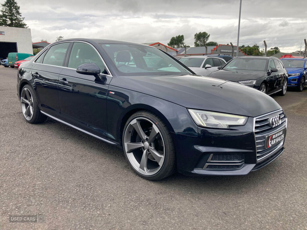 Audi A4 2.0 Tdi 190 S Line AJ66OYU Blue