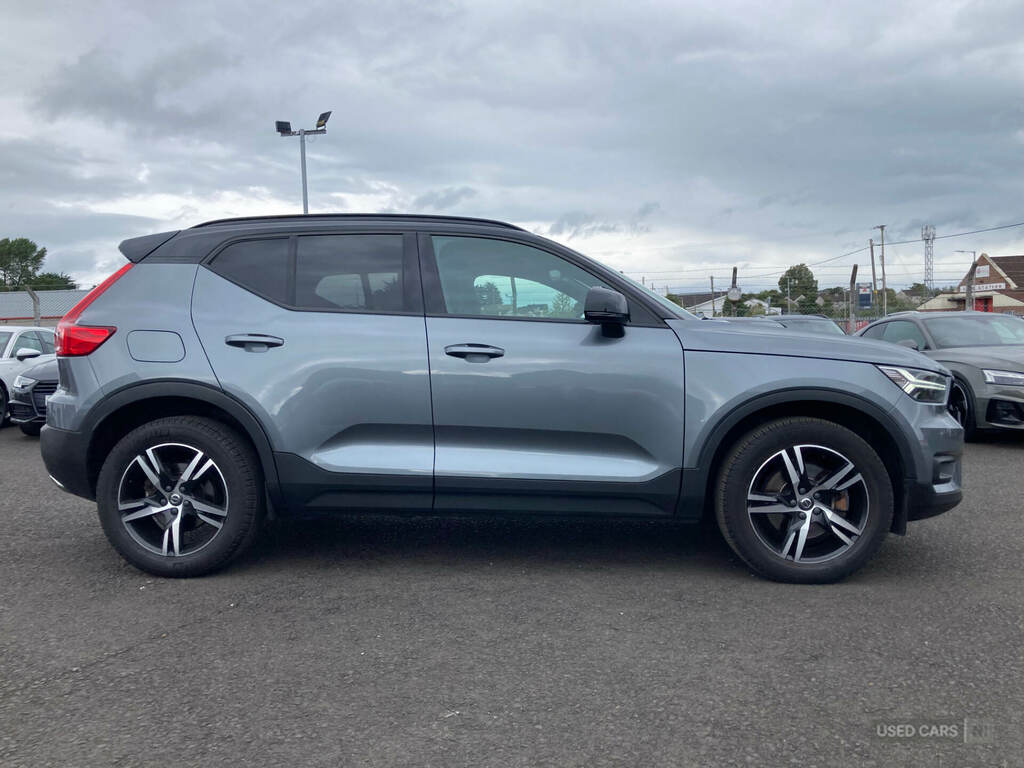 Volvo XC40 2.0 D4 190 R Design Awd Geartronic Grey #2