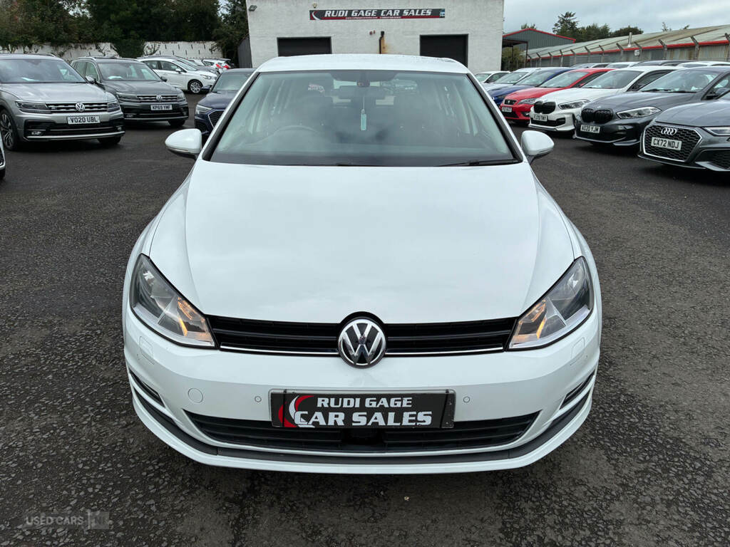 Volkswagen Golf 1.6 Tdi 110 Match Edition White #2