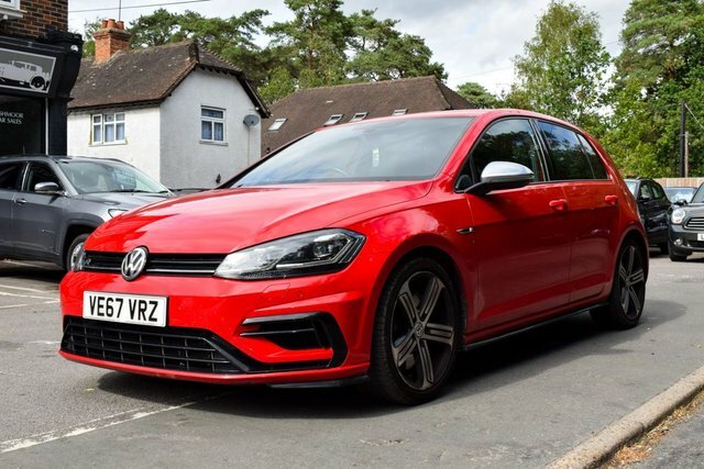 Volkswagen Golf 2017 2.0 Tsi Bluemotion Tech R Hatchback Petro Red #3